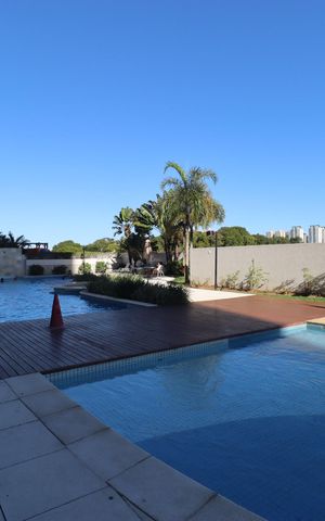 Apartamento para alugar com 113m², 4 quartos e 2 vagas Apartamento para alugar com 113m², 4 quartos e 2 vagasÁrea comum - Piscina