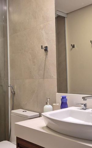 Apartamento à venda com 222m², 3 quartos e 3 vagas Apartamento à venda com 222m², 3 quartos e 3 vagasBanheiro 3