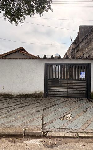 Casa à venda com 235m², 7 quartos e 6 vagas Casa à venda com 235m², 7 quartos e 6 vagasFachada + plaquinha FADD-436