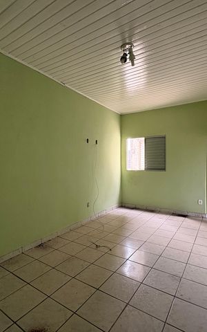 Casa à venda com 235m², 7 quartos e 6 vagas Casa à venda com 235m², 7 quartos e 6 vagasQuarto 1 casa 3