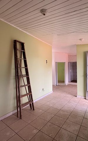 Casa à venda com 235m², 7 quartos e 6 vagas Casa à venda com 235m², 7 quartos e 6 vagasSala casa 3