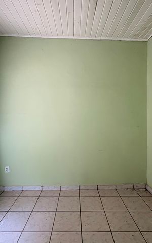 Casa à venda com 235m², 7 quartos e 6 vagas Casa à venda com 235m², 7 quartos e 6 vagasQuarto 2 casa 3