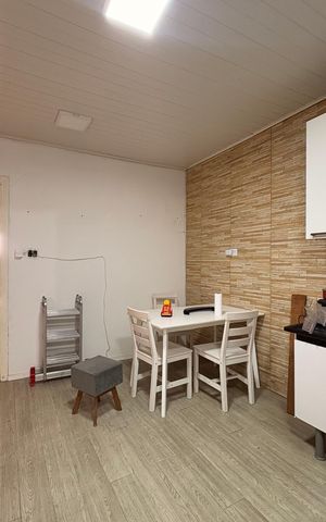 Casa à venda com 235m², 7 quartos e 6 vagas Casa à venda com 235m², 7 quartos e 6 vagasCozinha
