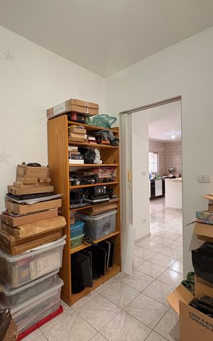Casa à venda com 235m², 7 quartos e 6 vagas Casa à venda com 235m², 7 quartos e 6 vagasQuarto 1 casa 2