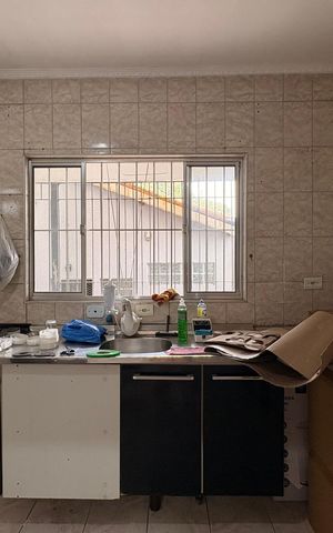 Casa à venda com 235m², 7 quartos e 6 vagas Casa à venda com 235m², 7 quartos e 6 vagasCozinha casa 2