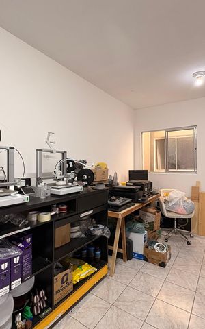 Casa à venda com 235m², 7 quartos e 6 vagas Casa à venda com 235m², 7 quartos e 6 vagasSala casa 2