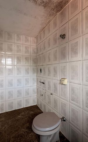 Casa à venda com 235m², 7 quartos e 6 vagas Casa à venda com 235m², 7 quartos e 6 vagasBanheiro casa 3