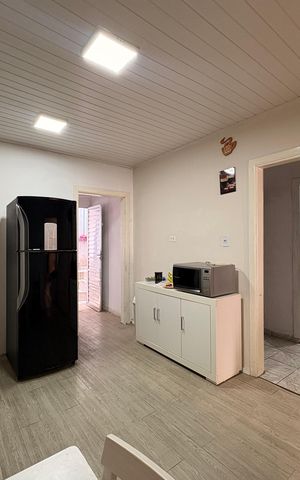 Casa à venda com 235m², 7 quartos e 6 vagas Casa à venda com 235m², 7 quartos e 6 vagasCozinha