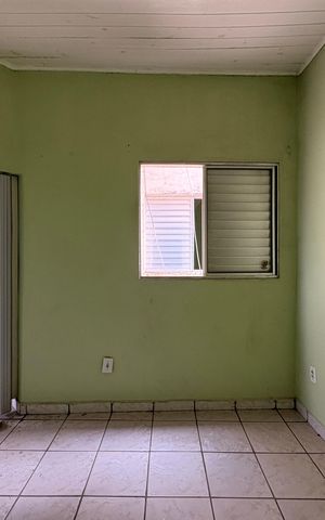 Casa à venda com 235m², 7 quartos e 6 vagas Casa à venda com 235m², 7 quartos e 6 vagasQuarto 2 casa 3