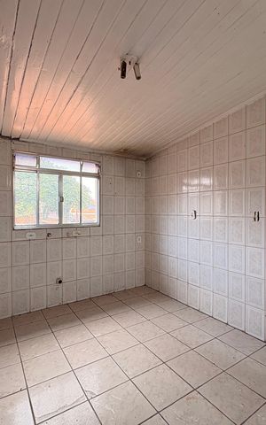 Casa à venda com 235m², 7 quartos e 6 vagas Casa à venda com 235m², 7 quartos e 6 vagasCozinha casa 3