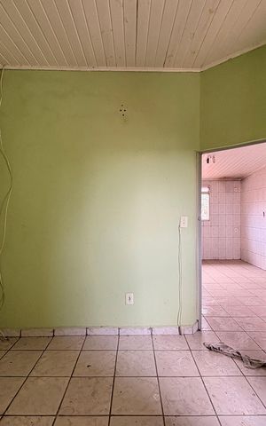 Casa à venda com 235m², 7 quartos e 6 vagas Casa à venda com 235m², 7 quartos e 6 vagasQuarto 2 casa 3
