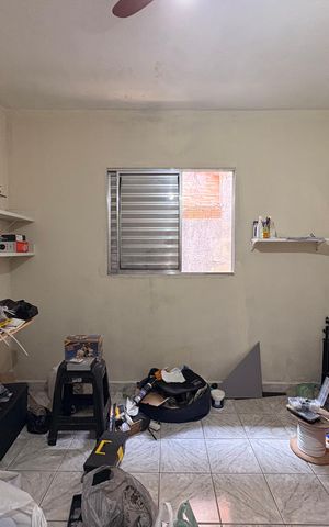Casa à venda com 235m², 7 quartos e 6 vagas Casa à venda com 235m², 7 quartos e 6 vagasQuarto 2