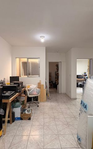 Casa à venda com 235m², 7 quartos e 6 vagas Casa à venda com 235m², 7 quartos e 6 vagasSala casa 2