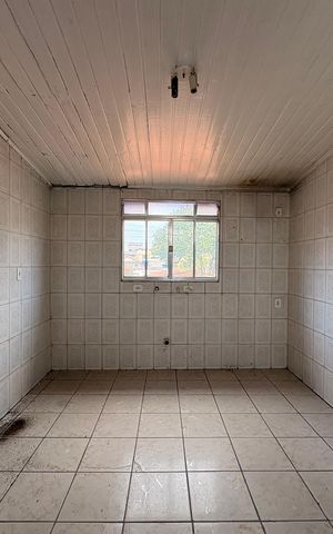 Casa à venda com 235m², 7 quartos e 6 vagas Casa à venda com 235m², 7 quartos e 6 vagasCozinha casa 3