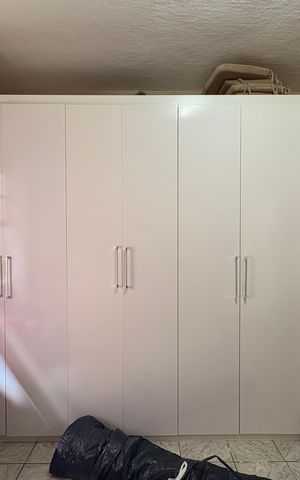 Casa à venda com 235m², 7 quartos e 6 vagas Casa à venda com 235m², 7 quartos e 6 vagasQuarto 3