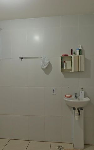 Apartamento para alugar com 60m², 2 quartos e sem vagaBanheiro