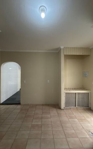 Casa à venda com 171m², 3 quartos e 1 vagaÁrea de Serviço