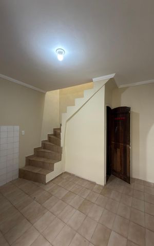Casa à venda com 171m², 3 quartos e 1 vagaÁrea de Serviço