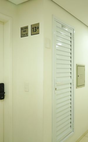 Apartamento para alugar com 42m², 2 quartos e 1 vagaÁrea comum - Saguão do andar