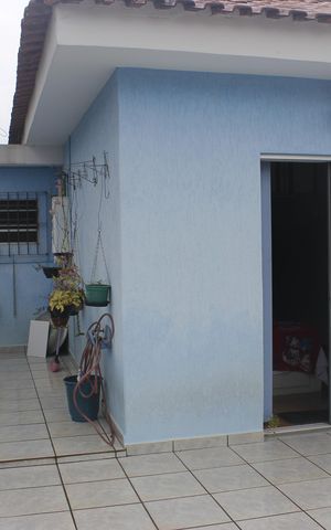 Casa à venda com 250m², 3 quartos e 2 vagasVaranda 