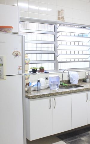 Casa à venda com 250m², 3 quartos e 2 vagasCozinha 