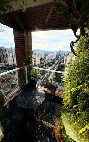 Apartamento à venda com 144m², 1 quarto e 3 vagas Apartamento à venda com 144m², 1 quarto e 3 vagasSuíte Varanda