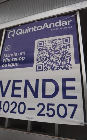 Casa à venda com 240m², 4 quartos e 2 vagasPlaca
