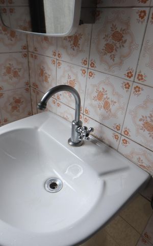 Casa à venda com 240m², 4 quartos e 2 vagasBanheiro de serviço