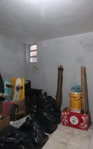 Casa à venda com 240m², 4 quartos e 2 vagasQuarto de Serviço