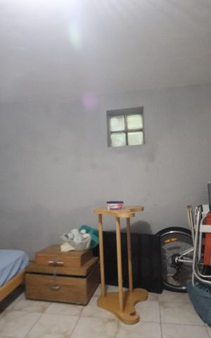 Casa à venda com 240m², 4 quartos e 2 vagasQuarto de Serviço