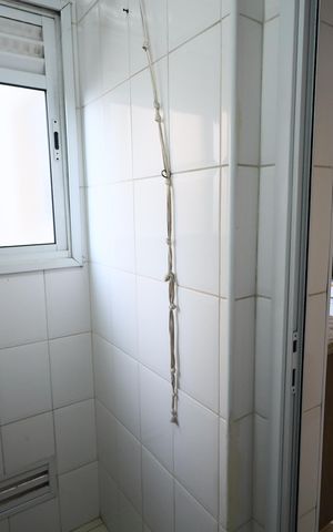 Apartamento à venda com 87m², 2 quartos e 2 vagasCozinha e Área de Serviço
