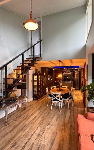 Casa de condomínio à venda com 110m², 3 quartos e 2 vagas Casa de condomínio à venda com 110m², 3 quartos e 2 vagasSala