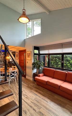 Casa de condomínio à venda com 110m², 3 quartos e 2 vagas Casa de condomínio à venda com 110m², 3 quartos e 2 vagasSala
