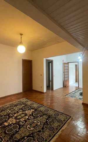 Casa para alugar com 200m², 5 quartos e 3 vagas