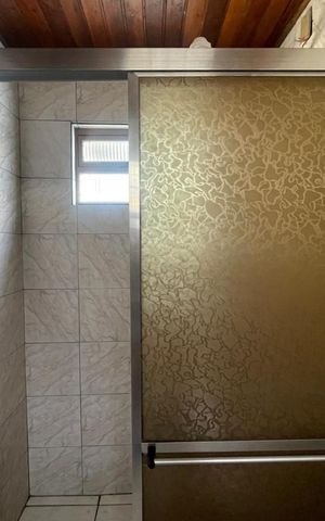 Casa para alugar com 200m², 5 quartos e 3 vagas