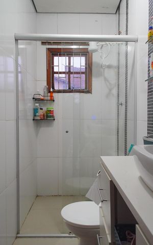 Casa à venda com 125m², 2 quartos e 2 vagasBanheiro