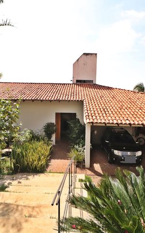Casa para alugar com 300m², 3 quartos e 4 vagasJardim/Fachada