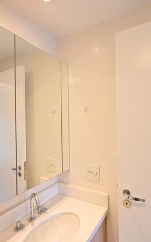 Apartamento para alugar com 65m², 2 quartos e 1 vagaBanheiro da Suíte