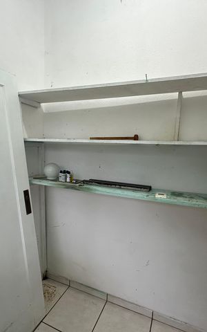 Apartamento para alugar com 100m², 2 quartos e sem vagaQuarto de Serviço