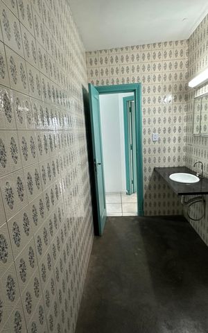 Apartamento para alugar com 100m², 2 quartos e sem vagaBanheiro social