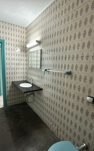 Apartamento para alugar com 100m², 2 quartos e sem vagaBanheiro social