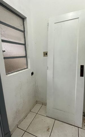 Apartamento para alugar com 100m², 2 quartos e sem vagaQuarto de Serviço