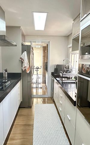 Apartamento à venda com 114m², 3 quartos e 2 vagas Apartamento à venda com 114m², 3 quartos e 2 vagasCozinha