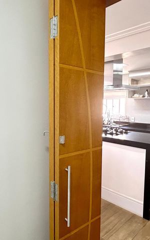 Apartamento à venda com 114m², 3 quartos e 2 vagas Apartamento à venda com 114m², 3 quartos e 2 vagasLavabo