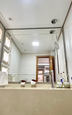 Apartamento à venda com 114m², 3 quartos e 2 vagas Apartamento à venda com 114m², 3 quartos e 2 vagasLavabo