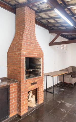 Casa à venda com 290m², 4 quartos e 3 vagas Casa à venda com 290m², 4 quartos e 3 vagasChurrasqueira