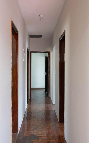 Casa para alugar com 250m², 3 quartos e 4 vagasCorredor