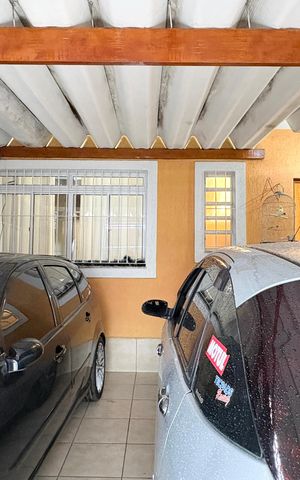 Casa à venda com 110m², 2 quartos e 2 vagas Casa à venda com 110m², 2 quartos e 2 vagasGaragem