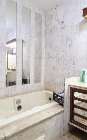 Casa para alugar com 673m², 4 quartos e 6 vagasBanheiro do Quarto 1