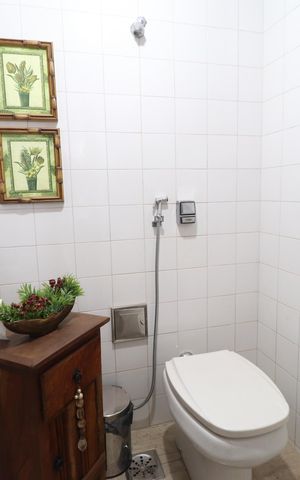 Casa para alugar com 673m², 4 quartos e 6 vagasLavabo da area de lazer